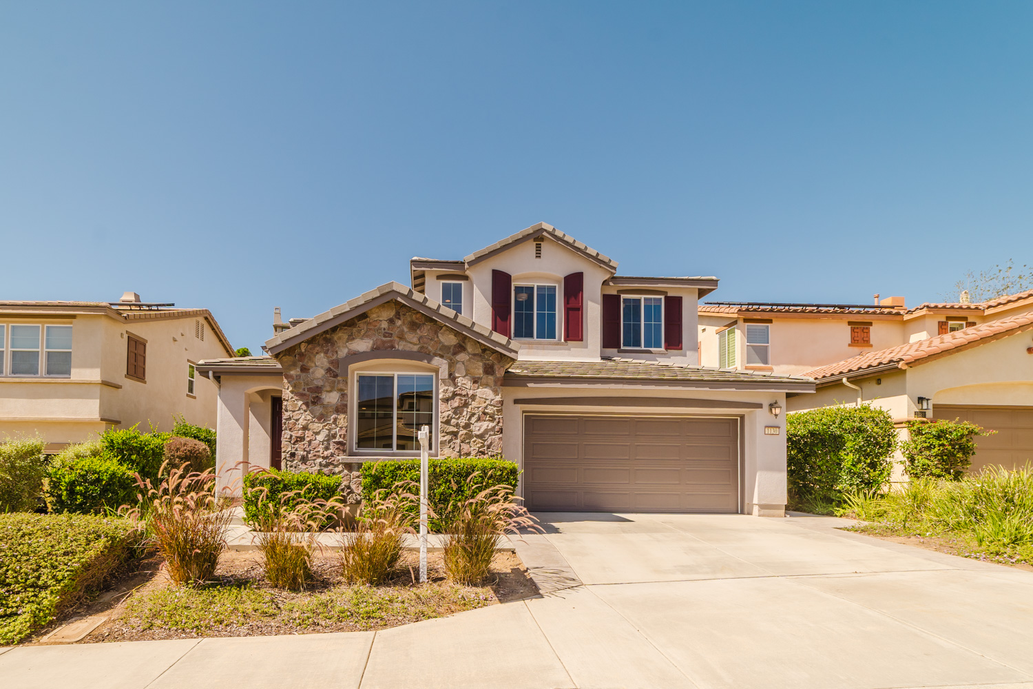 Property main image